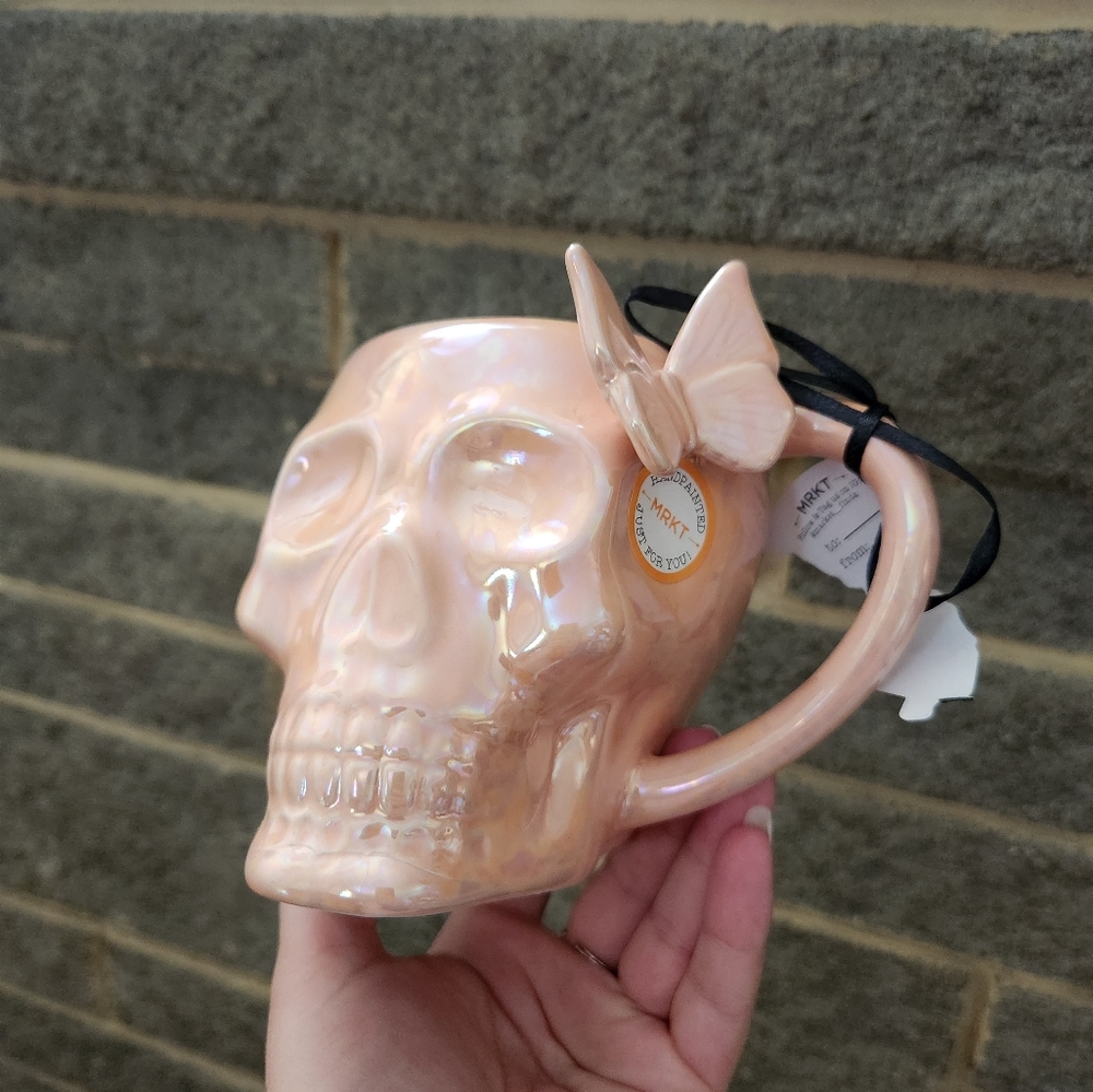 Halloween skull mug peach irridescent butterfly new